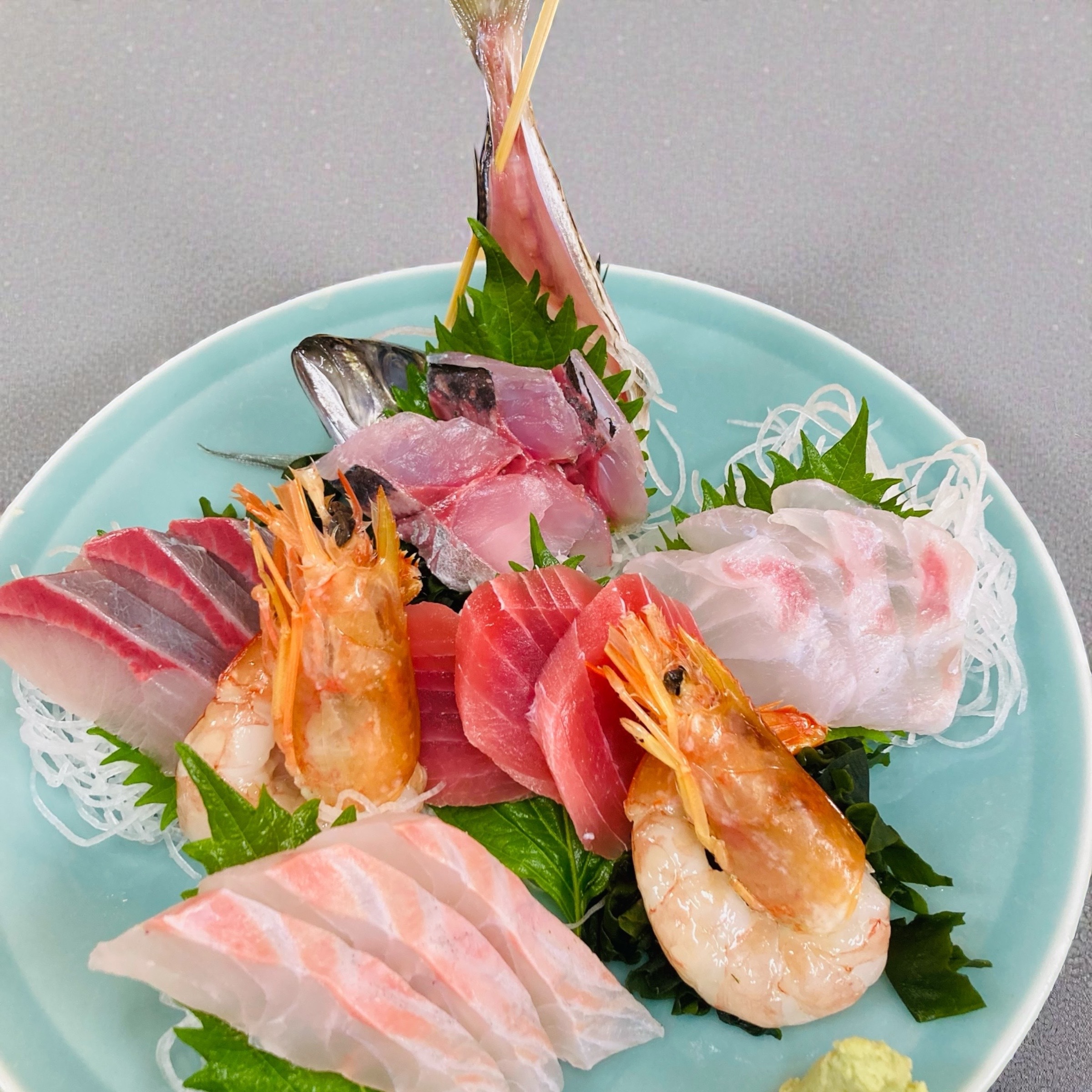 刺身盛り合わせ